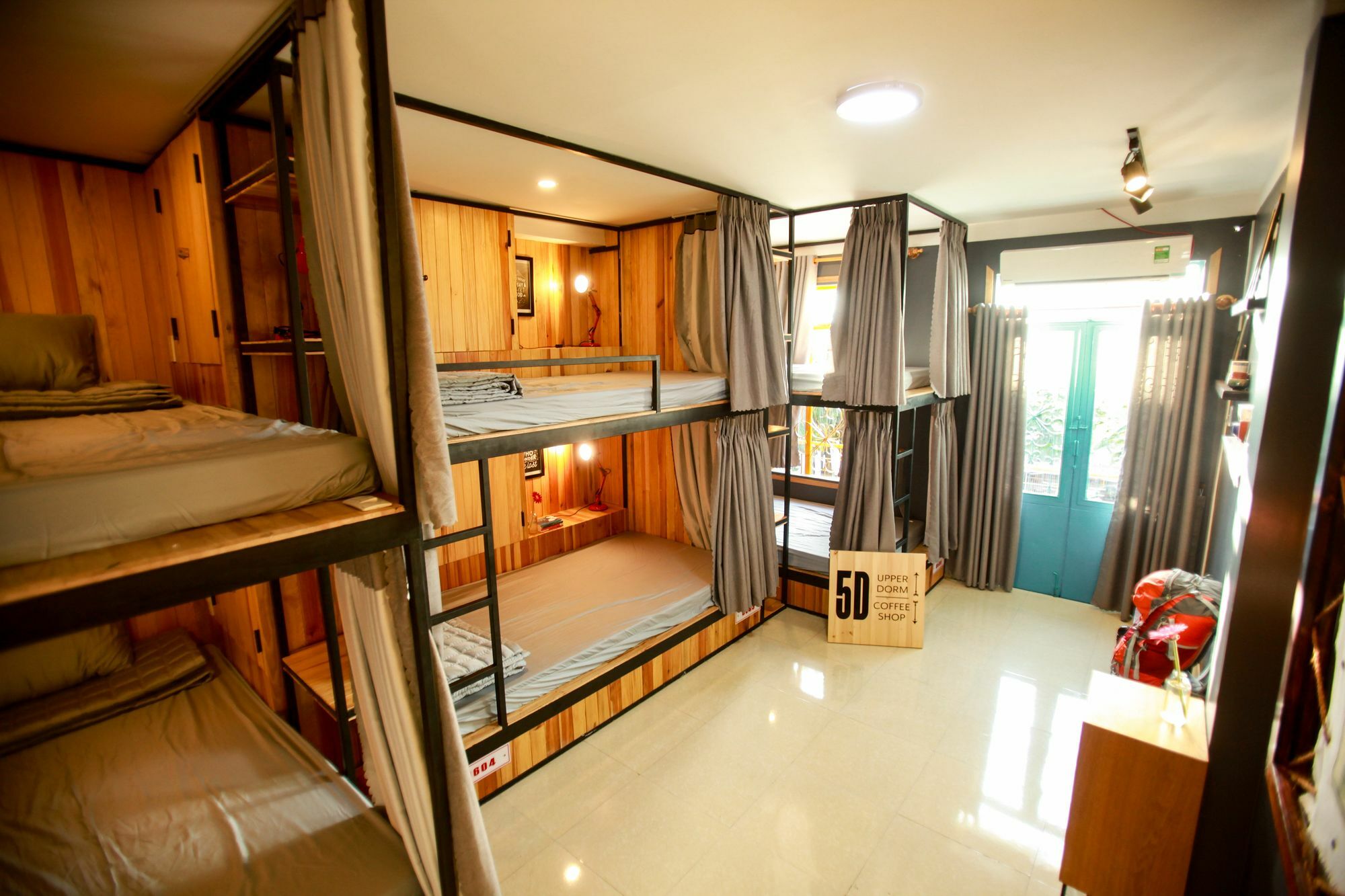 ダナン市 5D Upper Dormホステル エクステリア 写真